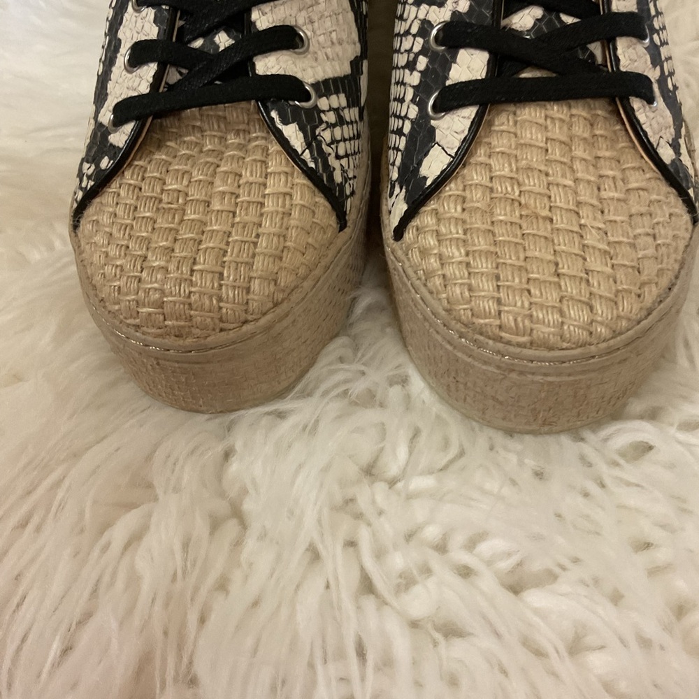 Vince Camuto Snakeskin Print Platform Sneakers Woven Jute Toes Size 9 - Picture 8 of 11
